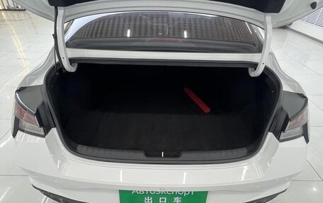 Hyundai Elantra, 2022 год, 1 493 000 рублей, 16 фотография