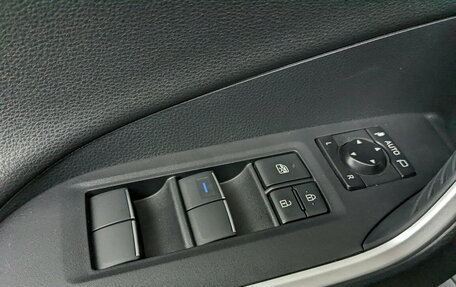 Toyota RAV4, 2022 год, 3 850 000 рублей, 9 фотография