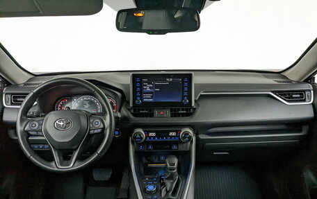 Toyota RAV4, 2022 год, 3 850 000 рублей, 14 фотография