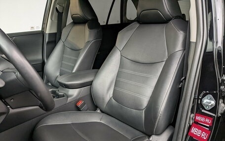 Toyota RAV4, 2022 год, 3 850 000 рублей, 23 фотография