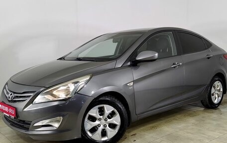 Hyundai Solaris II рестайлинг, 2015 год, 800 000 рублей, 1 фотография