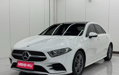 Mercedes-Benz A-Класс, 2022 год, 2 100 000 рублей, 1 фотография