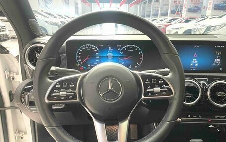 Mercedes-Benz A-Класс, 2022 год, 2 088 000 рублей, 8 фотография