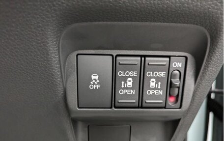 Honda Freed, 2025 год, 1 702 000 рублей, 14 фотография