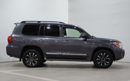 Toyota Land Cruiser 200, 2013 год, 3 520 000 рублей, 6 фотография