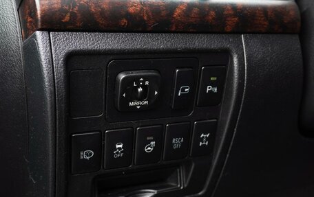 Toyota Land Cruiser 200, 2013 год, 3 520 000 рублей, 31 фотография