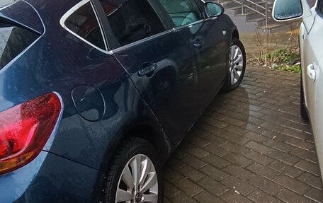 Opel Astra J, 2011 год, 420 000 рублей, 7 фотография