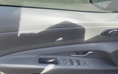 Hyundai Elantra, 2023 год, 2 500 000 рублей, 15 фотография