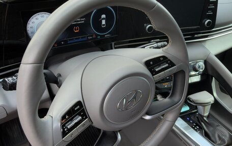 Hyundai Elantra, 2023 год, 2 500 000 рублей, 14 фотография