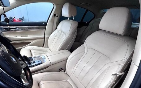 BMW 7 серия, 2019 год, 7 200 000 рублей, 14 фотография