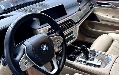 BMW 7 серия, 2019 год, 7 200 000 рублей, 28 фотография