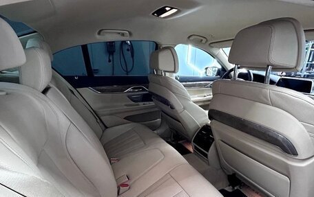 BMW 7 серия, 2019 год, 7 200 000 рублей, 34 фотография