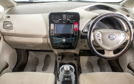 Nissan Leaf I, 2013 год, 969 000 рублей, 8 фотография