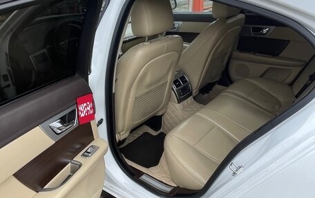 Jaguar XF I рестайлинг, 2013 год, 1 700 000 рублей, 5 фотография