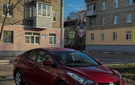 Hyundai Elantra V, 2011 год, 880 000 рублей, 2 фотография