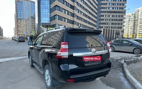 Toyota Land Cruiser Prado 150 рестайлинг 2, 2017 год, 3 650 000 рублей, 4 фотография