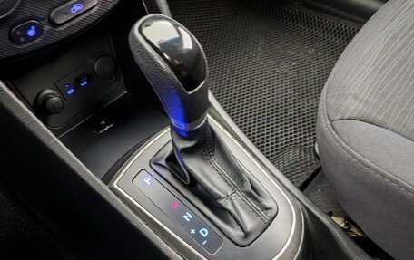 Hyundai Solaris II рестайлинг, 2015 год, 800 000 рублей, 18 фотография