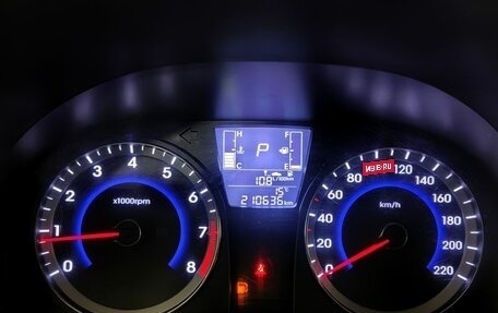 Hyundai Solaris II рестайлинг, 2015 год, 800 000 рублей, 14 фотография