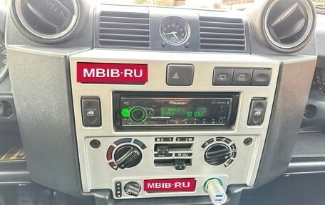 Land Rover Defender I, 2008 год, 2 990 000 рублей, 11 фотография