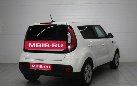 KIA Soul II рестайлинг, 2018 год, 1 140 000 рублей, 6 фотография