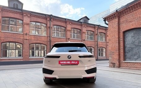 BMW iX, 2022 год, 5 800 000 рублей, 8 фотография