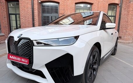 BMW iX, 2022 год, 5 800 000 рублей, 20 фотография