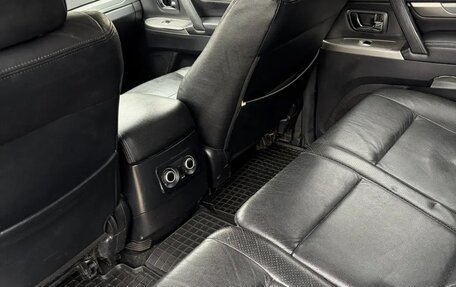 Mitsubishi Pajero IV, 2011 год, 1 550 000 рублей, 8 фотография