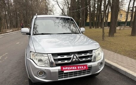 Mitsubishi Pajero IV, 2011 год, 1 550 000 рублей, 4 фотография
