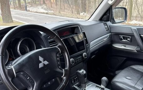 Mitsubishi Pajero IV, 2011 год, 1 550 000 рублей, 13 фотография