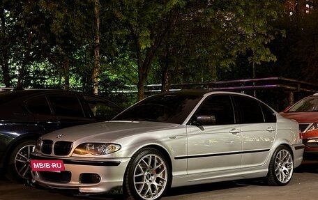 BMW 3 серия, 2001 год, 1 350 000 рублей, 3 фотография