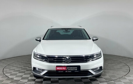 Volkswagen Passat B8 рестайлинг, 2019 год, 2 640 000 рублей, 2 фотография