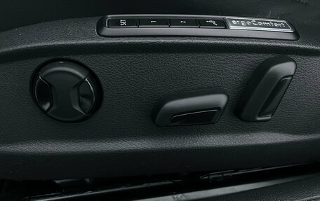 Volkswagen Passat B8 рестайлинг, 2019 год, 2 640 000 рублей, 14 фотография