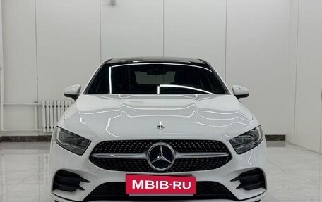 Mercedes-Benz A-Класс, 2022 год, 2 100 000 рублей, 2 фотография