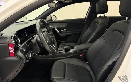 Mercedes-Benz A-Класс, 2022 год, 2 100 000 рублей, 6 фотография