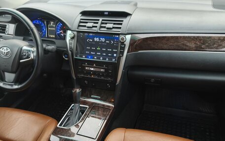 Toyota Camry, 2017 год, 1 735 000 рублей, 14 фотография