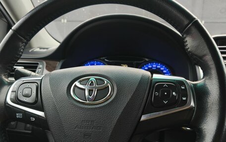 Toyota Camry, 2017 год, 1 735 000 рублей, 19 фотография