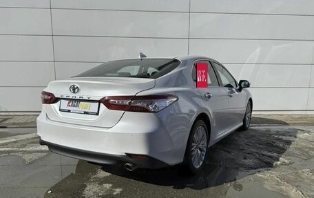 Toyota Camry, 2018 год, 2 350 000 рублей, 5 фотография