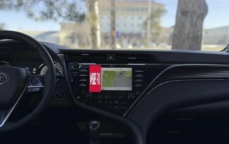 Toyota Camry, 2018 год, 2 350 000 рублей, 14 фотография