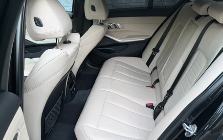 BMW 3 серия, 2019 год, 5 500 000 рублей, 10 фотография