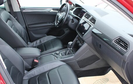 Volkswagen Tiguan II, 2018 год, 2 640 000 рублей, 12 фотография