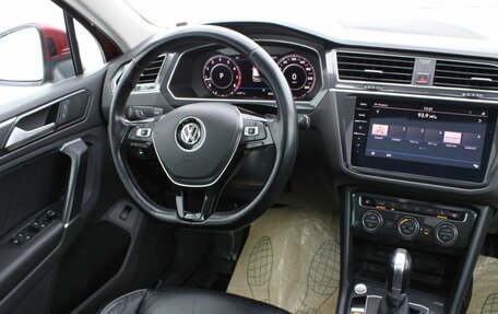 Volkswagen Tiguan II, 2018 год, 2 640 000 рублей, 17 фотография