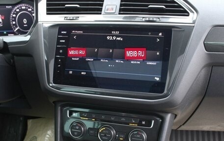 Volkswagen Tiguan II, 2018 год, 2 640 000 рублей, 18 фотография