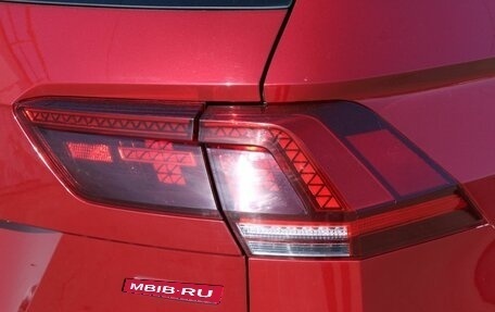 Volkswagen Tiguan II, 2018 год, 2 640 000 рублей, 24 фотография