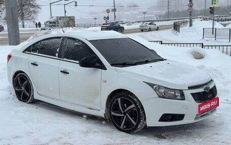 Chevrolet Cruze II, 2012 год, 500 000 рублей, 4 фотография