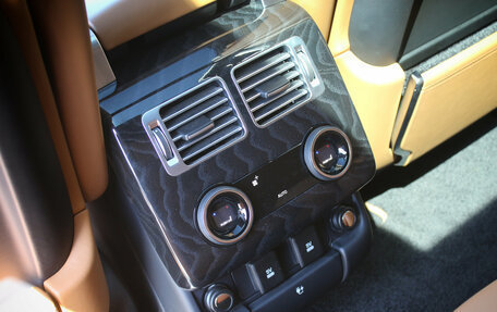 Land Rover Range Rover IV рестайлинг, 2021 год, 11 000 000 рублей, 21 фотография