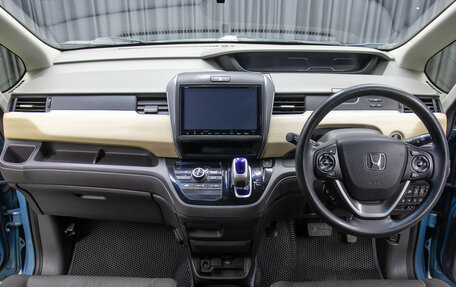 Honda Freed II, 2016 год, 1 198 000 рублей, 16 фотография