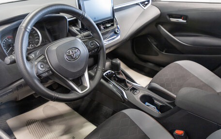 Toyota Corolla, 2021 год, 1 929 000 рублей, 10 фотография