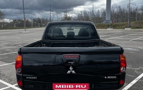 Mitsubishi L200 IV рестайлинг, 2015 год, 1 250 000 рублей, 6 фотография