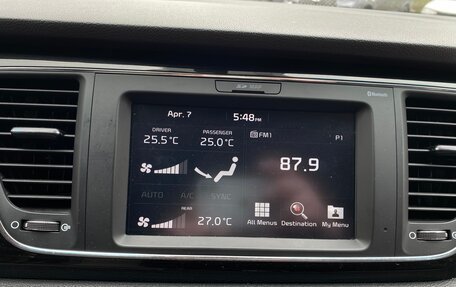 KIA Carnival III, 2019 год, 2 550 000 рублей, 16 фотография