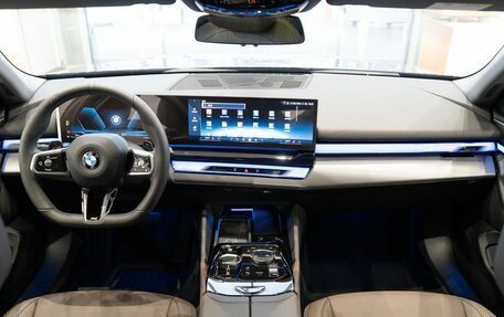 BMW 5 серия, 2025 год, 8 650 000 рублей, 24 фотография